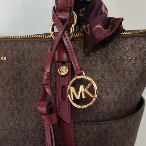 Michael Kors Brown and Burgundy Tote Bag - Picture 2 of 15